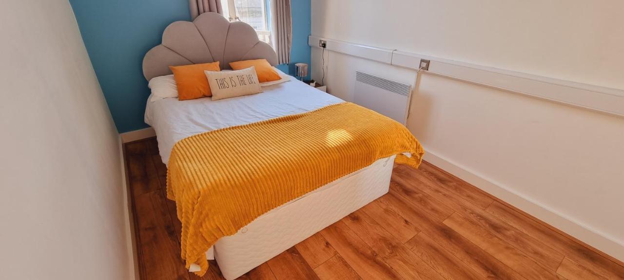 Modern And Spacious Swansea Centre Apartment Kültér fotó